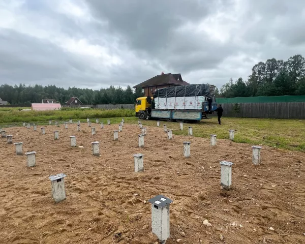 фундамент, сваи